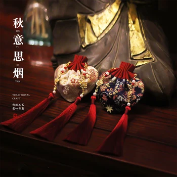 Vintage Estilo Chinês Jóias Saco de Armazenamento Brocade Coração em forma de Saquinho de Presente de Casamento Saco Sorte de Borla Pendente Saco de Drawstring